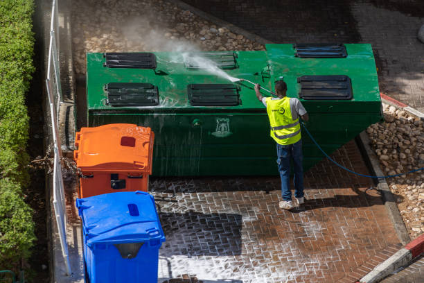 Best Roof Pressure Washing  in Onarga, IL